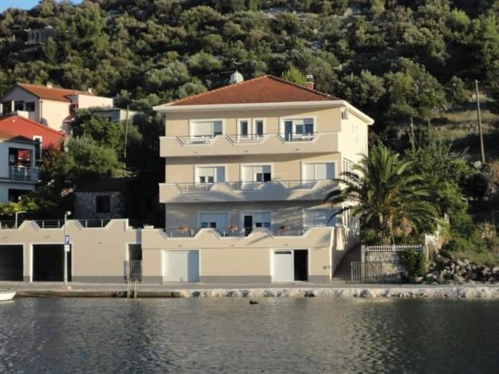 Apartman & Rooms Draga Marina Exterior photo